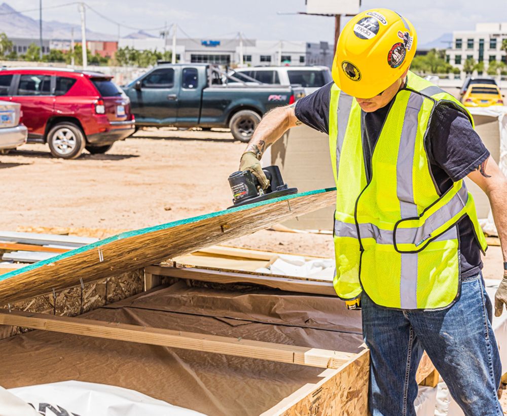 A pro using GRABO on a jobsite